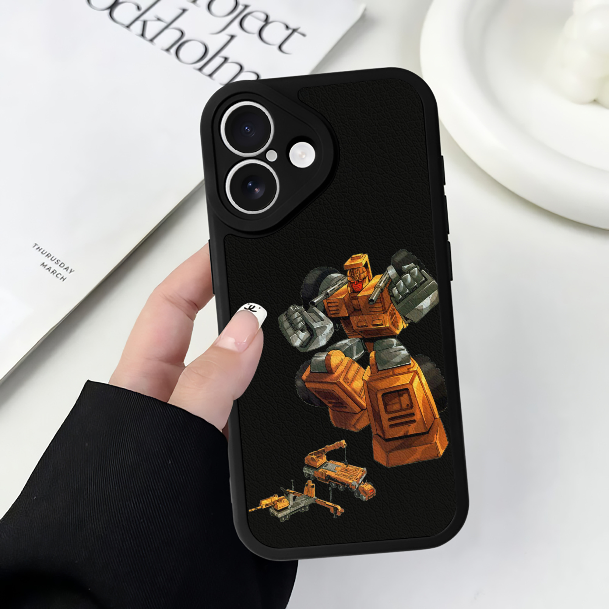 （画像用）  【iPhone 16シリーズ対応】シリコンスマホケース（レザー調） 材質：シリコン